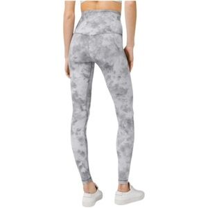 Lululemon Align Pant 28" Criss Cross Waist
Diamond Dye Stargaze Pitch Grey SZ 4